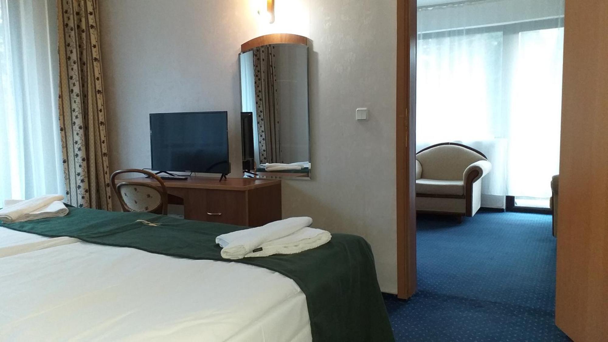 Finlandia Hotel Pamporovo Bagian luar foto