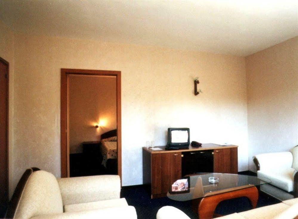 Finlandia Hotel Pamporovo Bagian luar foto